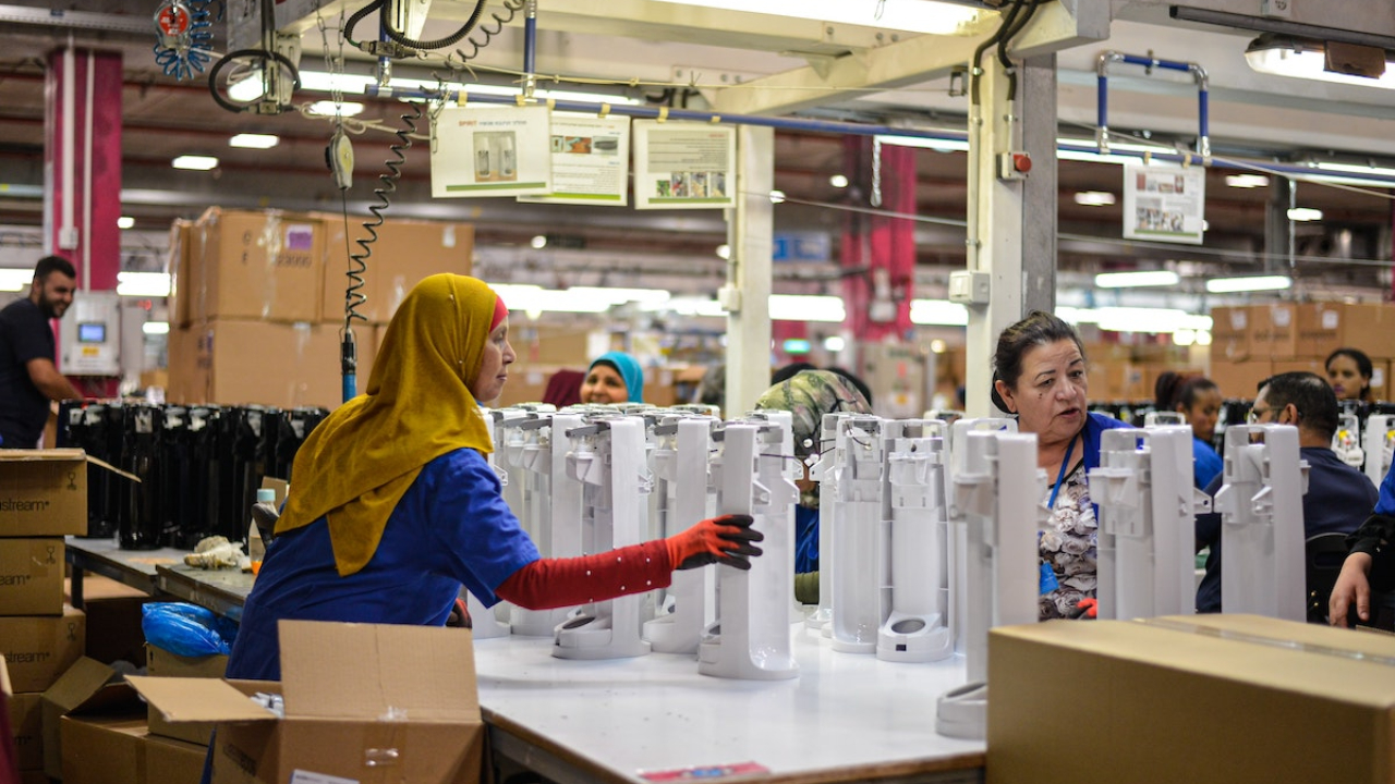 Transformational Transparency in Supply Chains: Leveraging Technology to Drive Radical Change